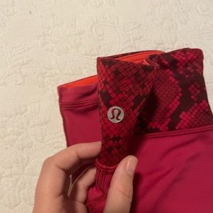 Lululemon pants size 6